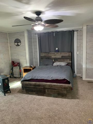 1767 Road 190, Emporia, KS 66801