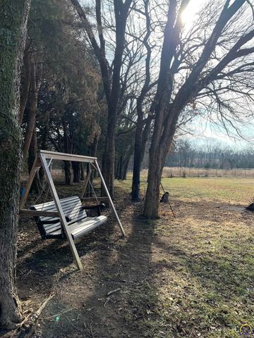 1767 Road 190, Emporia, KS 66801