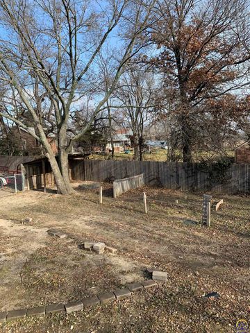 1767 Road 190, Emporia, KS 66801