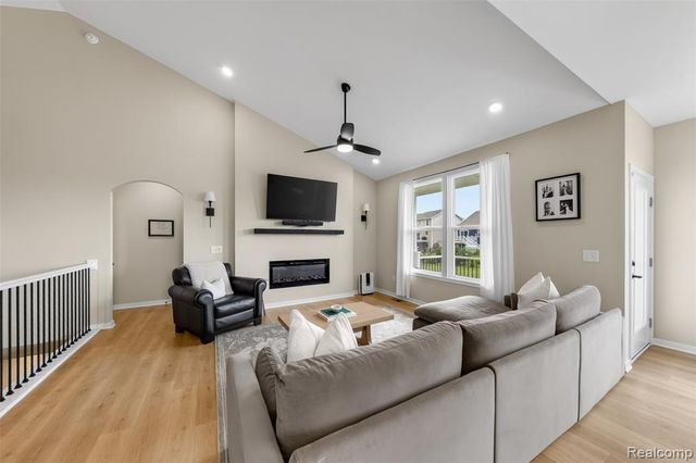 2169 Dabate Drive, Howell, MI 48843