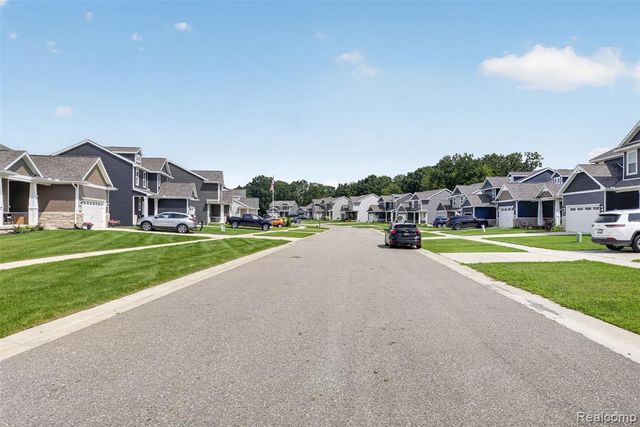 2169 Dabate Drive, Howell, MI 48843
