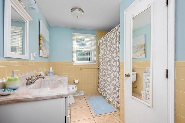 37 Glenwood Drive, Harwich, MA 02645