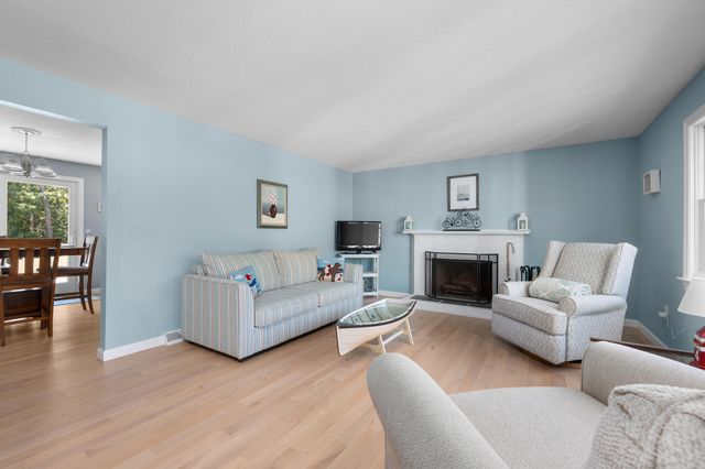 37 Glenwood Drive, Harwich, MA 02645
