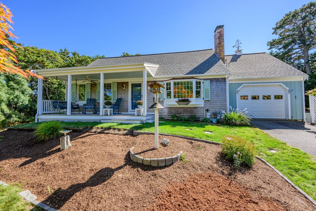 37 Glenwood Drive, Harwich, MA 02645