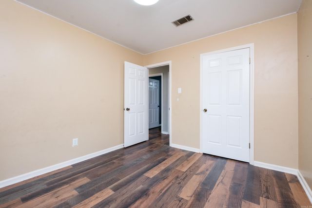 4 Oak Forest Cove, Maumelle, AR 72113