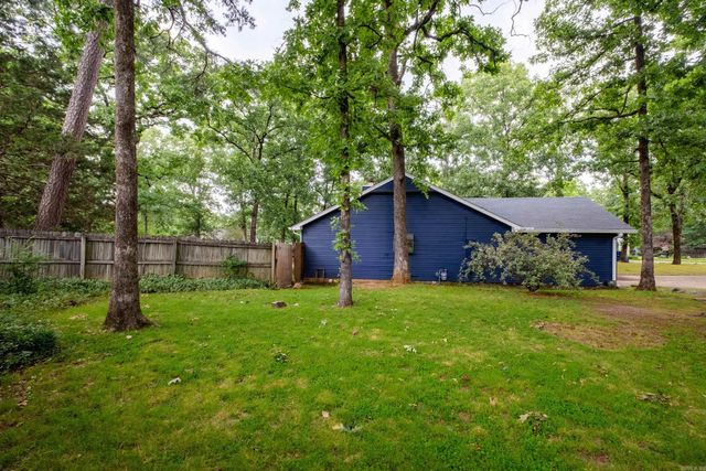 4 Oak Forest Cove, Maumelle, AR 72113