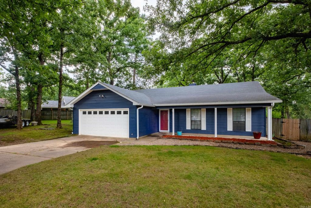 4 Oak Forest Cove, Maumelle, AR 72113