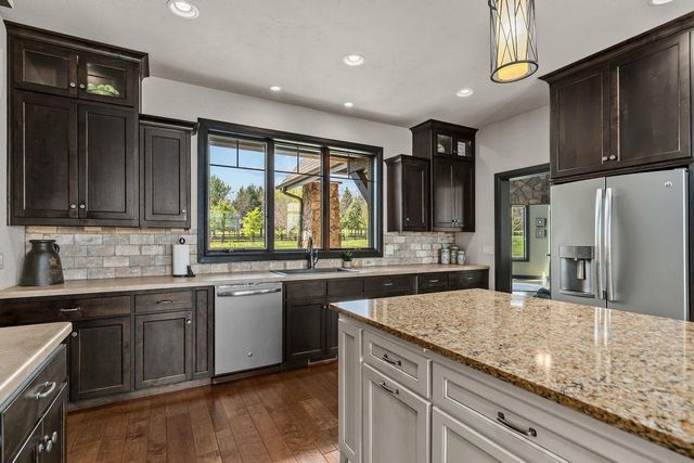 W3642 EQUESTRIAN TRAIL, Freedom, WI 54913