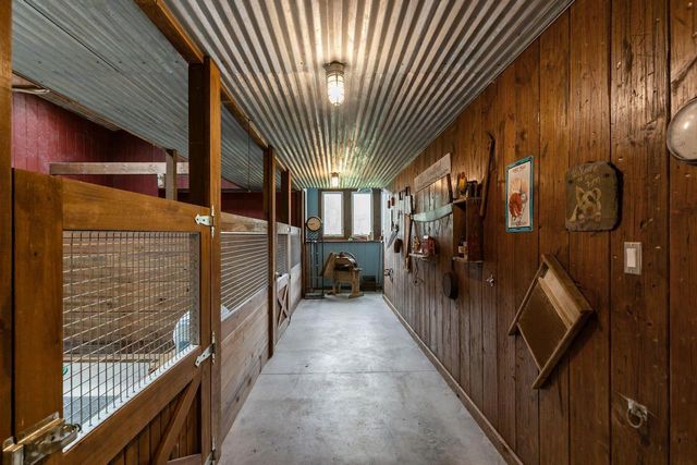 W3642 EQUESTRIAN TRAIL, Freedom, WI 54913