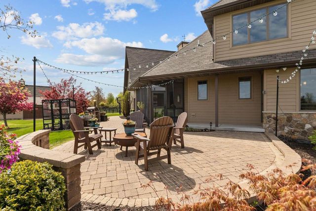 W3642 EQUESTRIAN TRAIL, Freedom, WI 54913