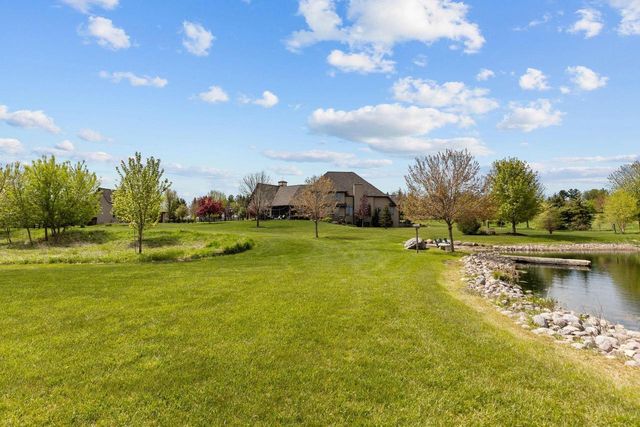 W3642 EQUESTRIAN TRAIL, Freedom, WI 54913