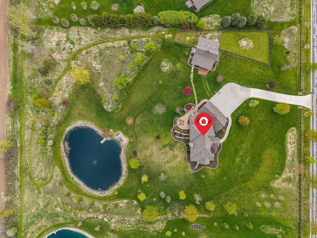 W3642 EQUESTRIAN TRAIL, Freedom, WI 54913