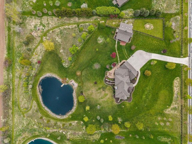 W3642 EQUESTRIAN TRAIL, Freedom, WI 54913