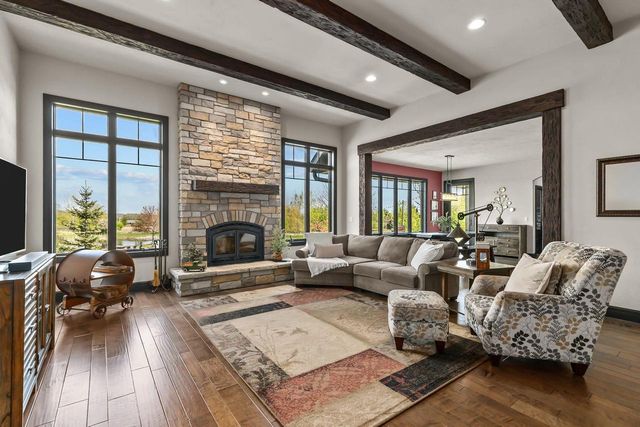 W3642 EQUESTRIAN TRAIL, Freedom, WI 54913