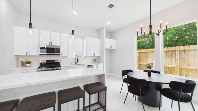 3746 Corder Street, Houston, TX 77021