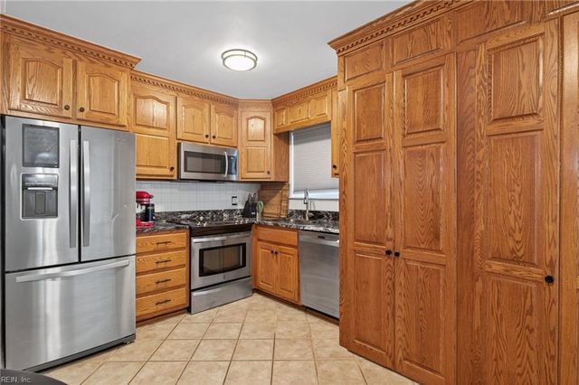 517 King George RD, Virginia Beach, VA 23462