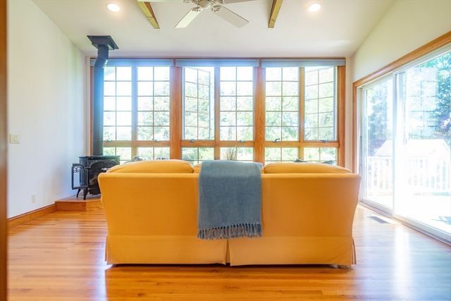 58 Scarsdale Rd, Dennis, MA 02638