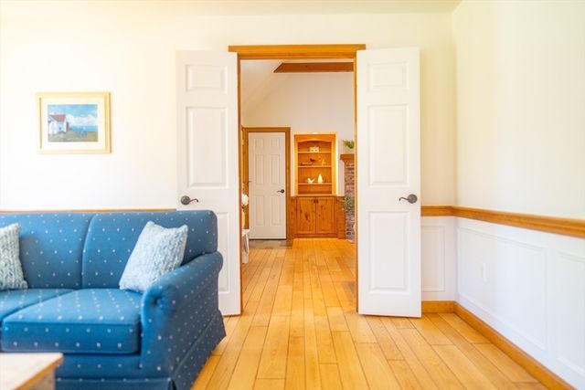 58 Scarsdale Rd, Dennis, MA 02638