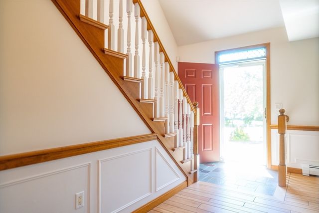 58 Scarsdale Rd, Dennis, MA 02638