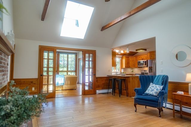 58 Scarsdale Rd, Dennis, MA 02638