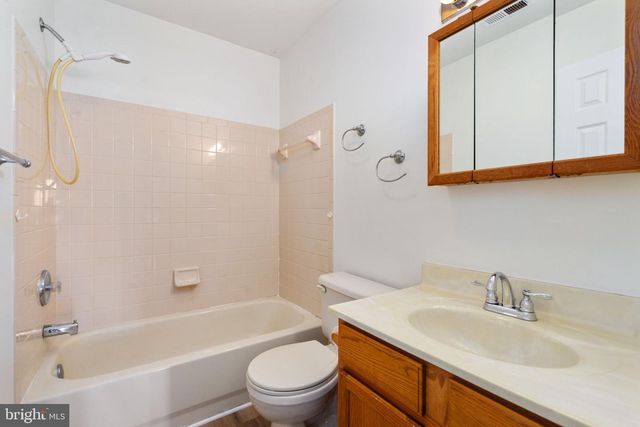 16456 ANTIOCH RD, Milford, VA 22514