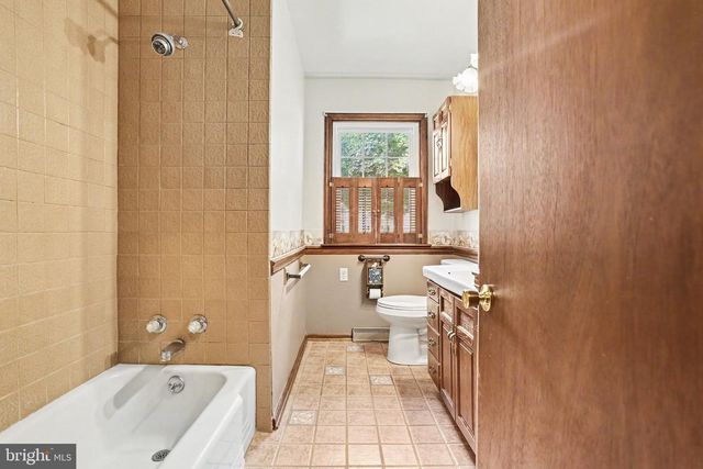 113 GRANT DR, Hanover, PA 17331
