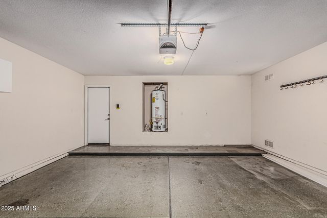 6410 W BUCKSKIN Trail, Phoenix, AZ 85083