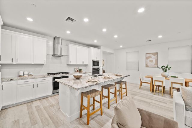 10523 Tenor Way, Elk Grove, CA 95757