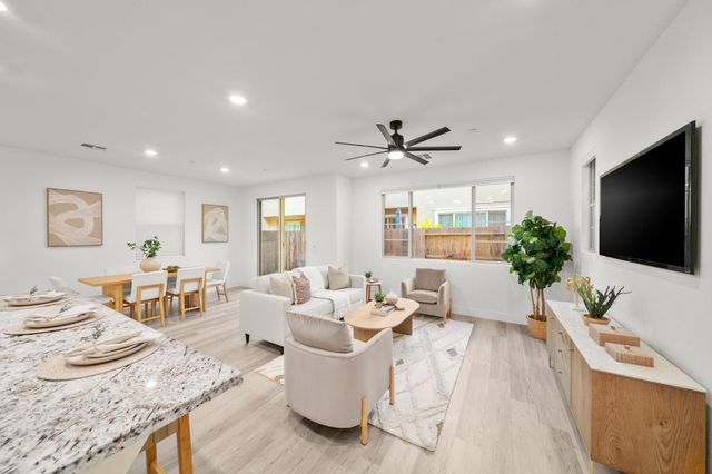 10523 Tenor Way, Elk Grove, CA 95757