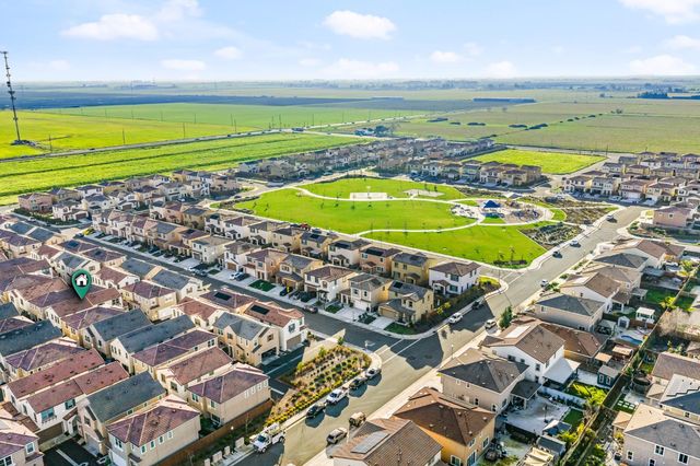 10523 Tenor Way, Elk Grove, CA 95757