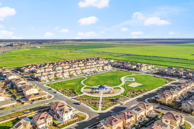 10523 Tenor Way, Elk Grove, CA 95757