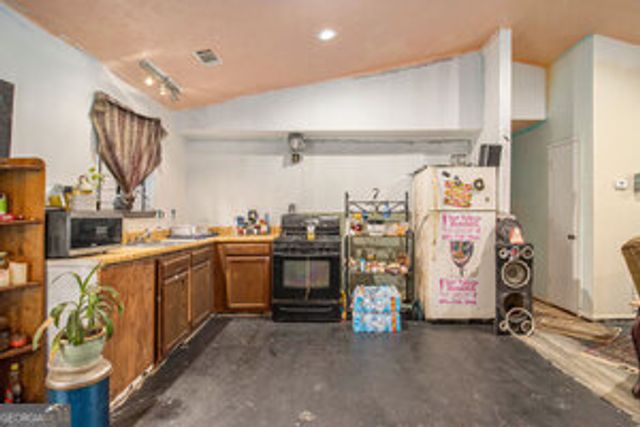 10359 Briarbay Loop, Jonesboro, GA 30238