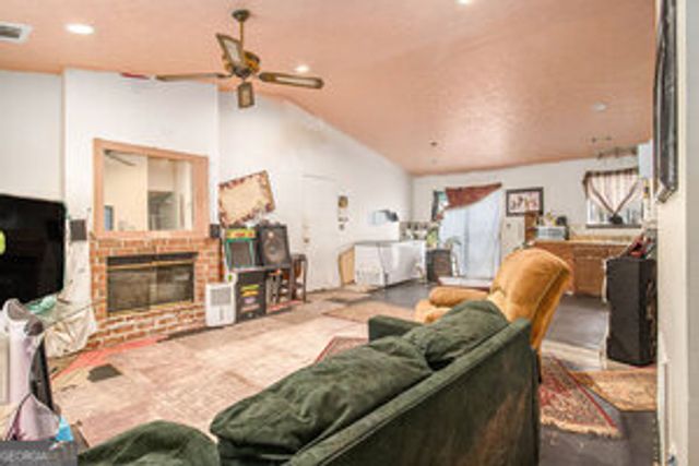 10359 Briarbay Loop, Jonesboro, GA 30238