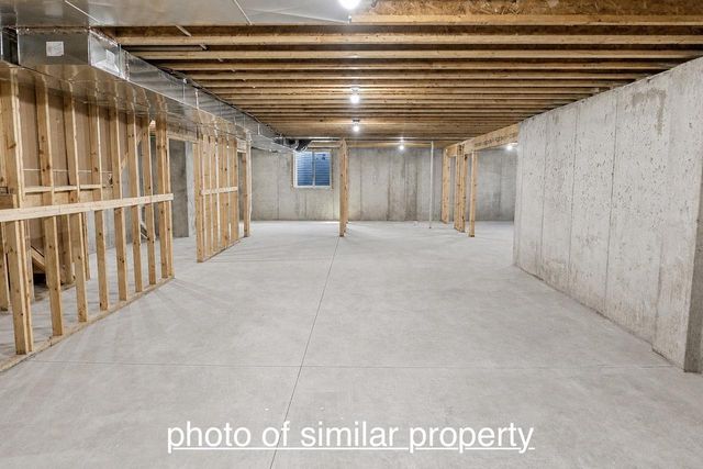 9832 S BERGAMONT DRIVE, Franklin, WI 53132