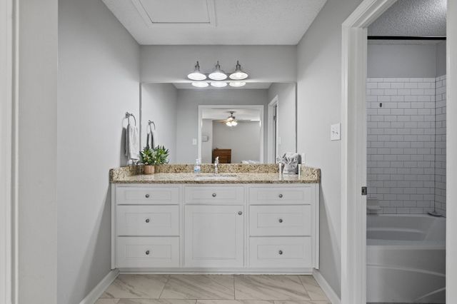 1616 SMOKEHOUSE DR, Cordova, TN 38016