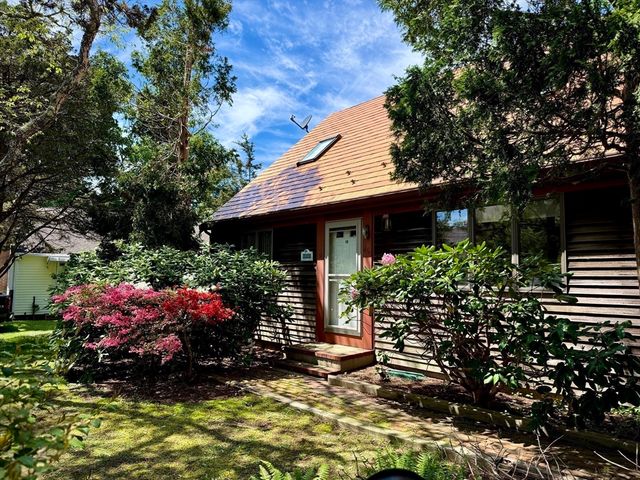 46 Harbor Avenue, Falmouth, MA 02540