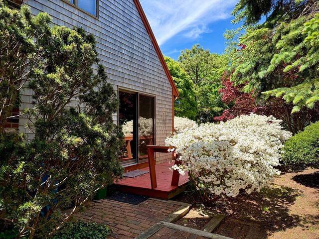 46 Harbor Avenue, Falmouth, MA 02540