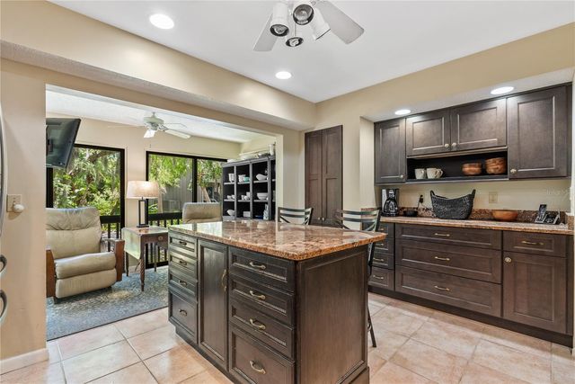 1475 LANDINGS CIRCLE 43, Sarasota, FL 34231