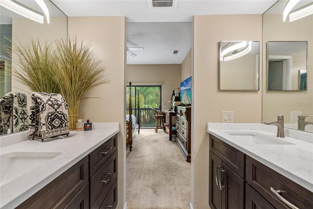 1475 LANDINGS CIRCLE 43, Sarasota, FL 34231