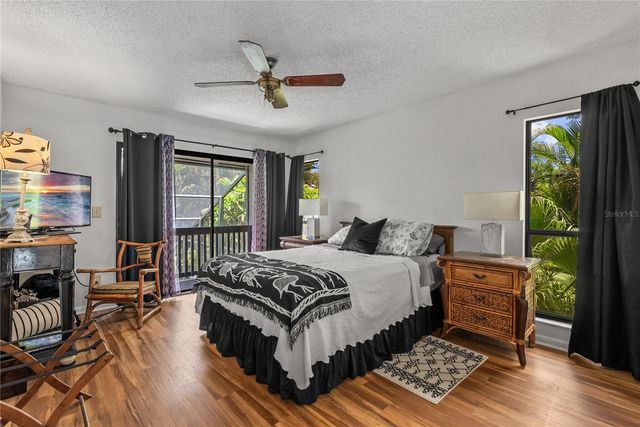 1475 LANDINGS CIRCLE 43, Sarasota, FL 34231