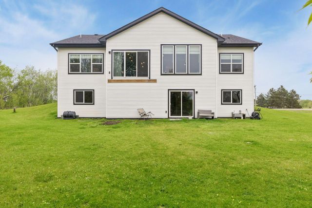 20712 Cedar Drive NW, Oak Grove, MN 55011