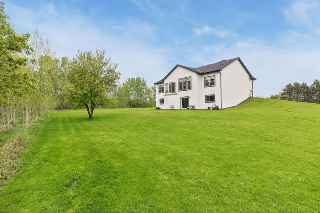 20712 Cedar Drive NW, Oak Grove, MN 55011