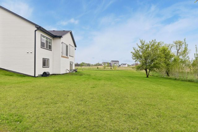 20712 Cedar Drive NW, Oak Grove, MN 55011