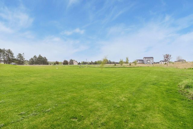 20712 Cedar Drive NW, Oak Grove, MN 55011