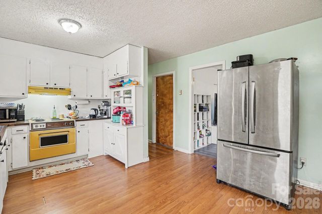 1004 Oakwood Avenue, Kannapolis, NC 28081