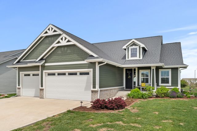 2206 NW 40th Street, Ankeny, IA 50023