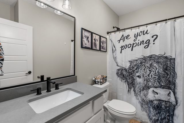 2206 NW 40th Street, Ankeny, IA 50023