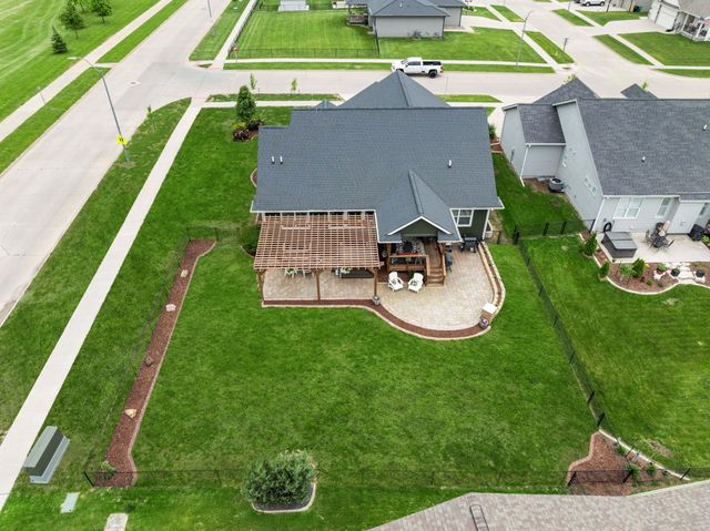 2206 NW 40th Street, Ankeny, IA 50023