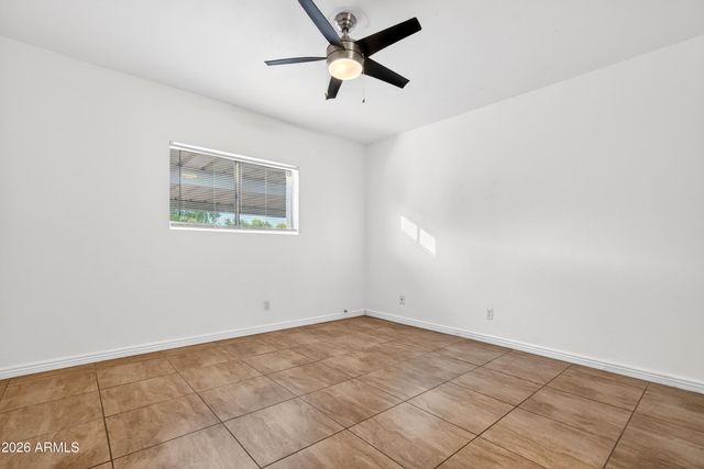 1050 S Stapley -- 30, Mesa, AZ 85204