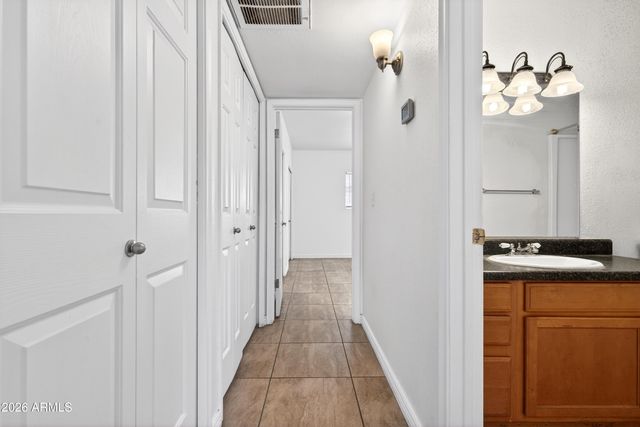 1050 S Stapley -- 30, Mesa, AZ 85204